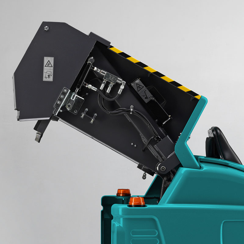 MULTI-LEVEL DUMP HOPPER XTREMA COMPLETELY HYDRAULIC RIDE-ON SWEEPER