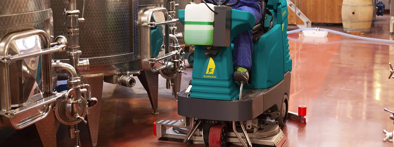 lavasciuga pavimenti eureka con sistema dosematic