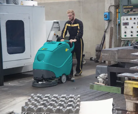 Autolaveuse industrielle E50 pour le nettoyage des ateliers