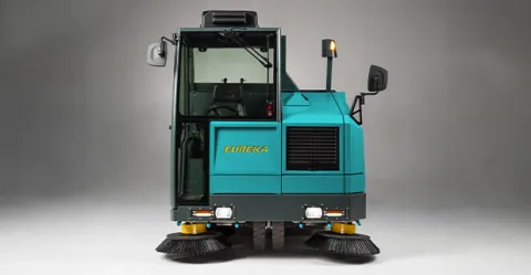 Spazzatrice industriale Bull 200 con cabina climatizzata
