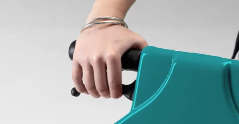 Spazzatrice uomo a terra con motore elettrico o a scoppio