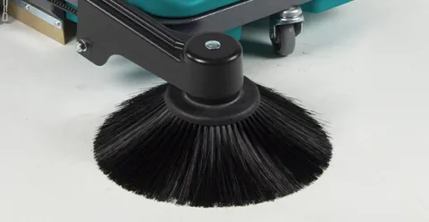 Spazzatrice manuale con spazzola laterale