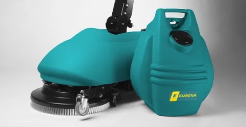 E46 generous flow of cleaning solution