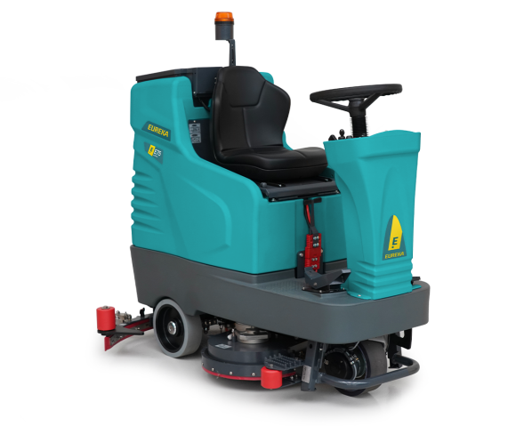 Fregadora industrial con conductor a bordo E75