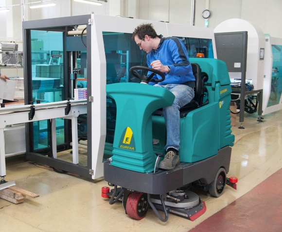 Autolaveuse industrielle E85 pour le nettoyage des zones de production