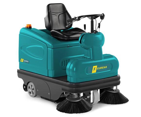 Tigra ride-on sweeper